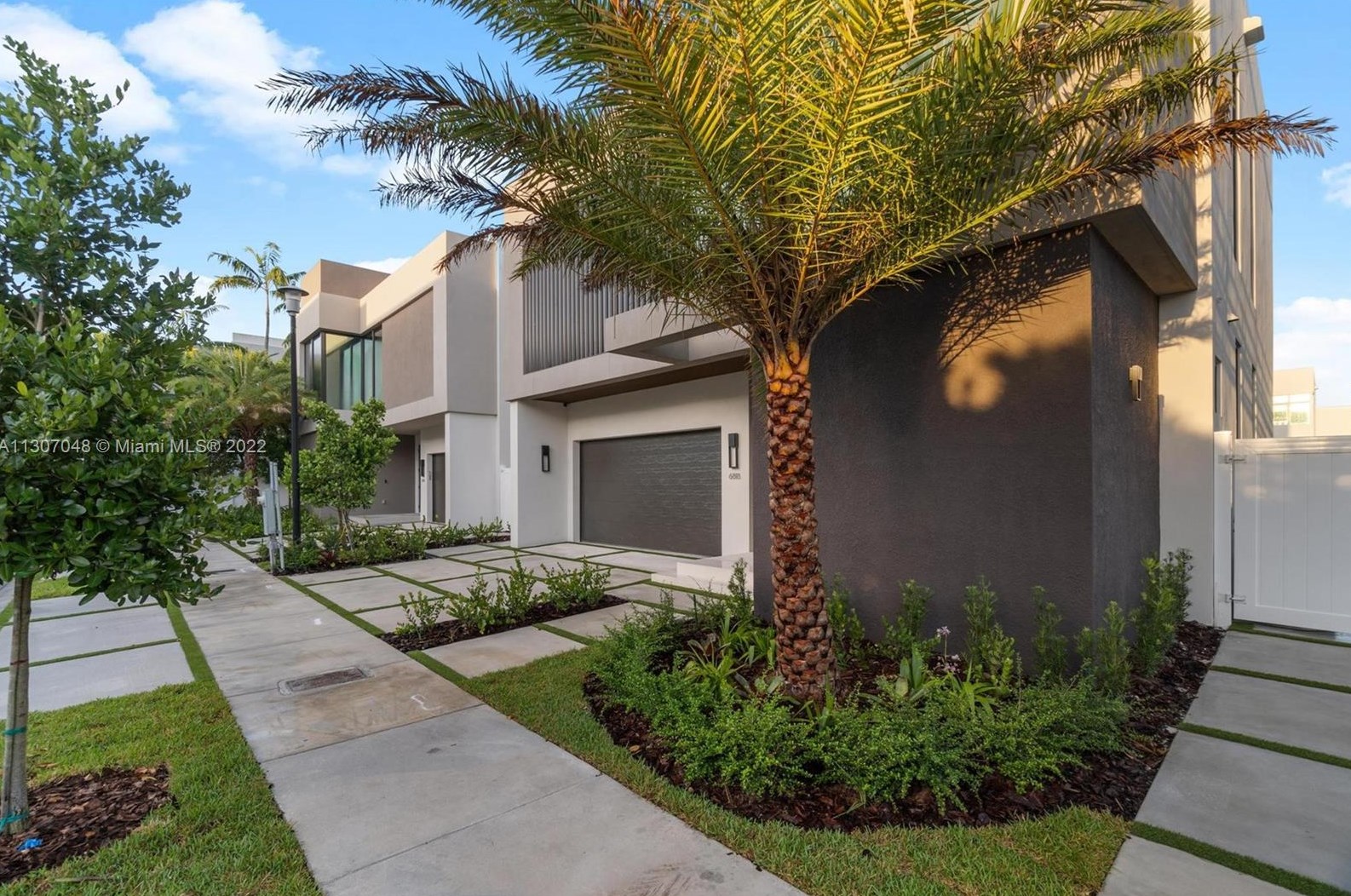 10541 68th Ter Nw #10541, Miami, FL 33178
