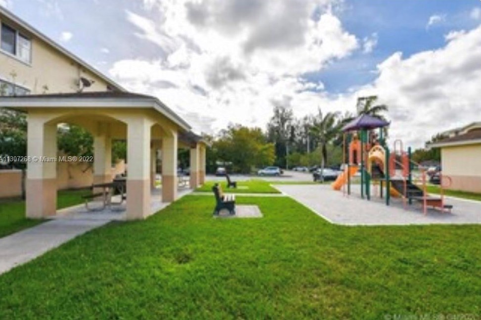 13780 Ne 3rd Ct #207, Miami, FL 33161
