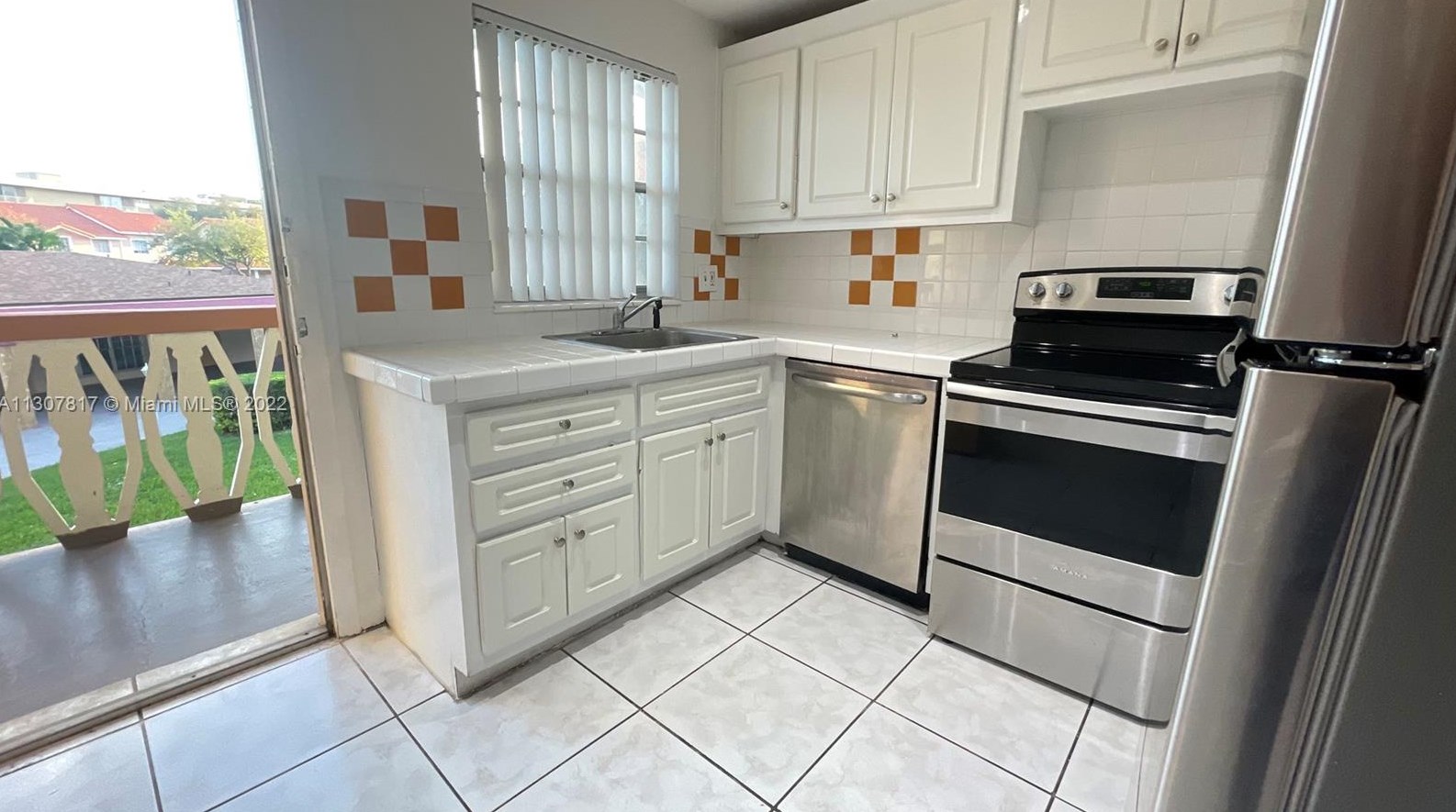 11855 Ne 19th Dr #24, Miami, FL 33181