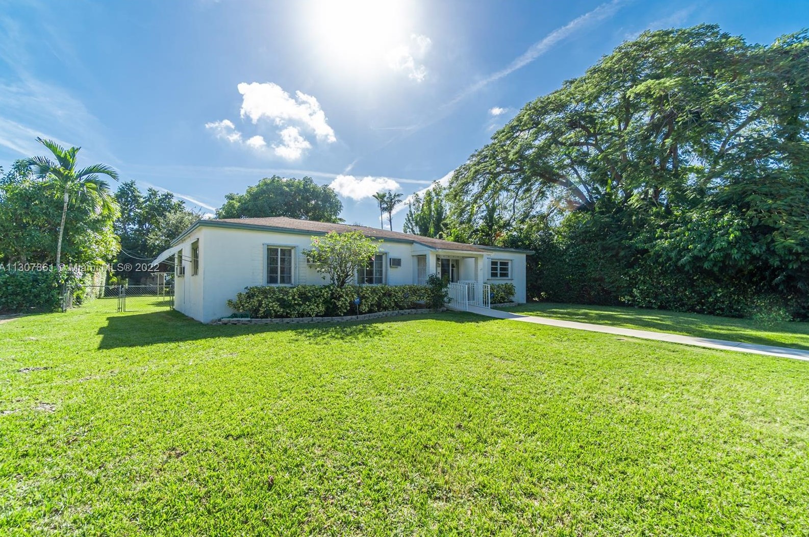 6530 45th St, Miami, FL 33155-5925