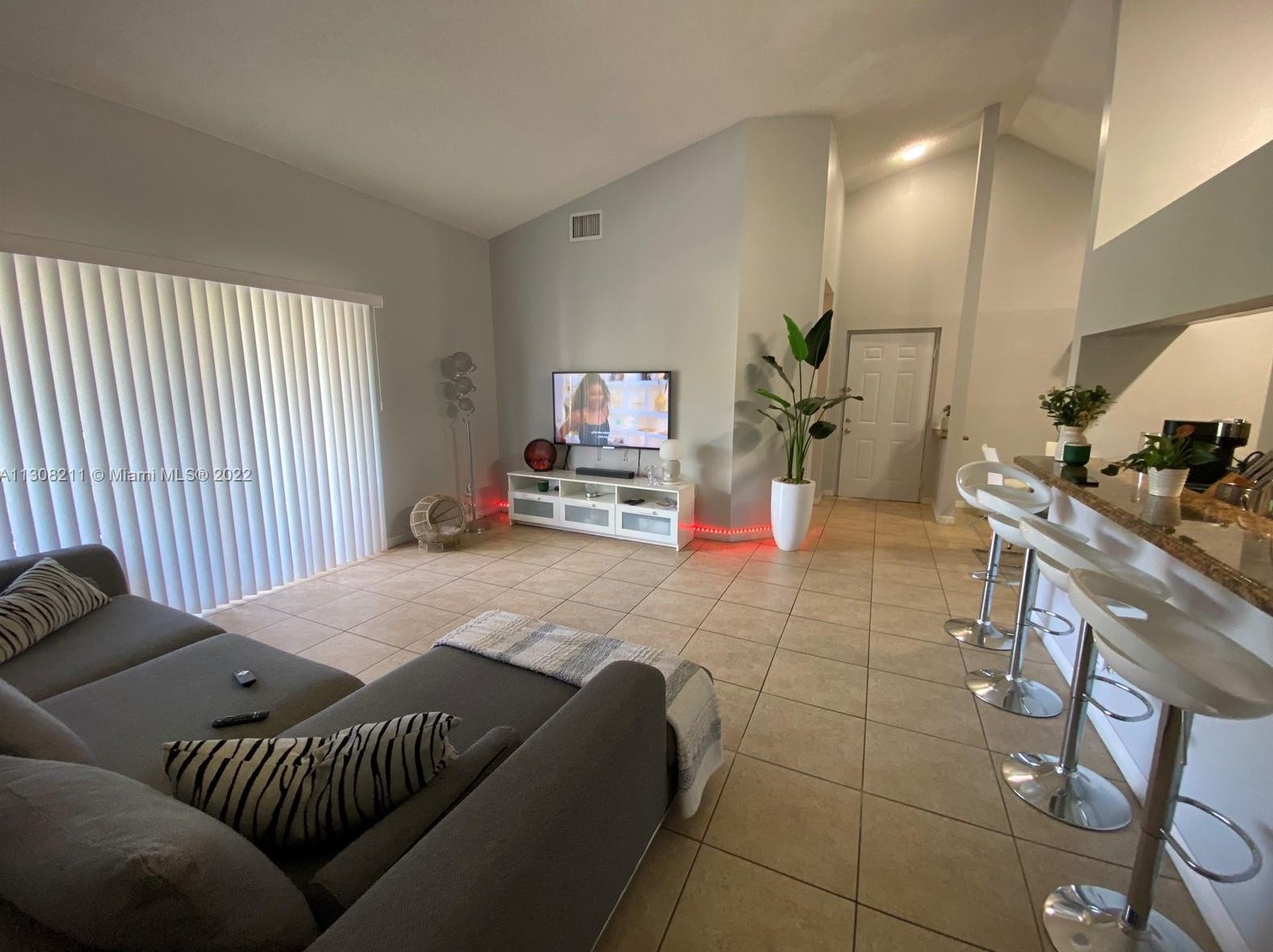 15770 Sw 104th Ter #303, Miami, FL 33196
