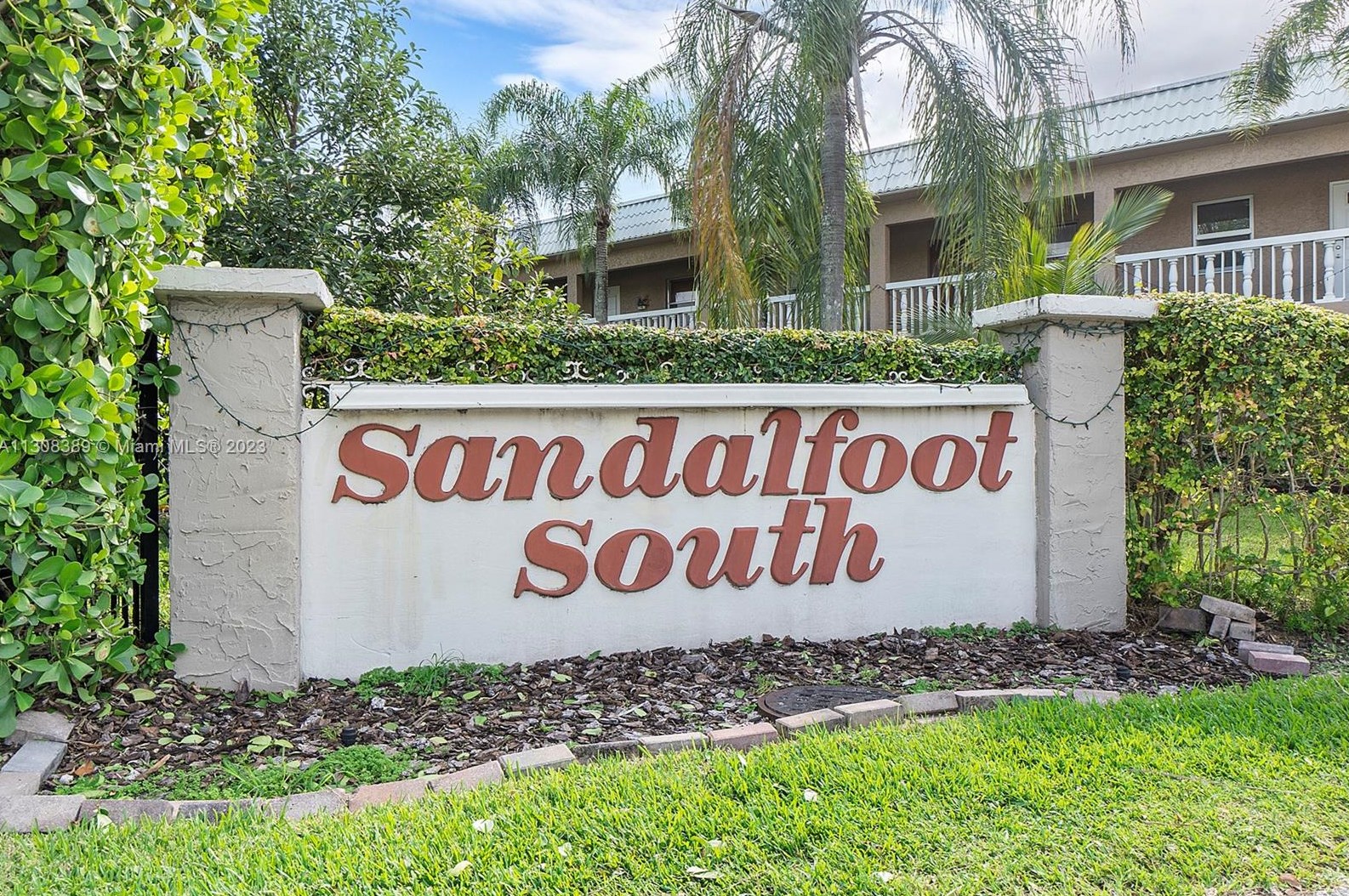 9872 Marina Blvd, Boca Raton FL 33428-6510 exterior