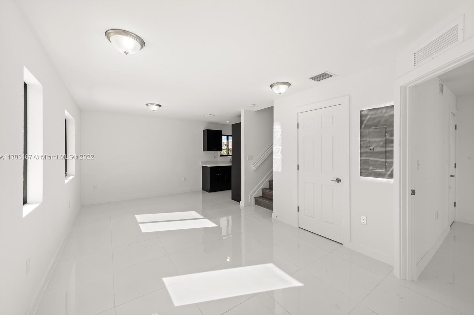 2958 57th St, Miami, FL 33142-2852