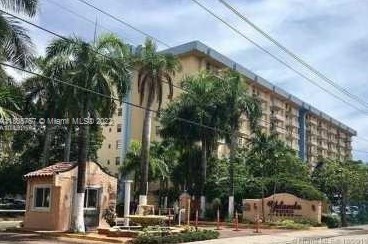 4550 Nw 9th St Apt 701, Miami, FL 33126