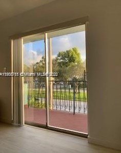 2379 172nd St Ne #4, Miami, FL 33160