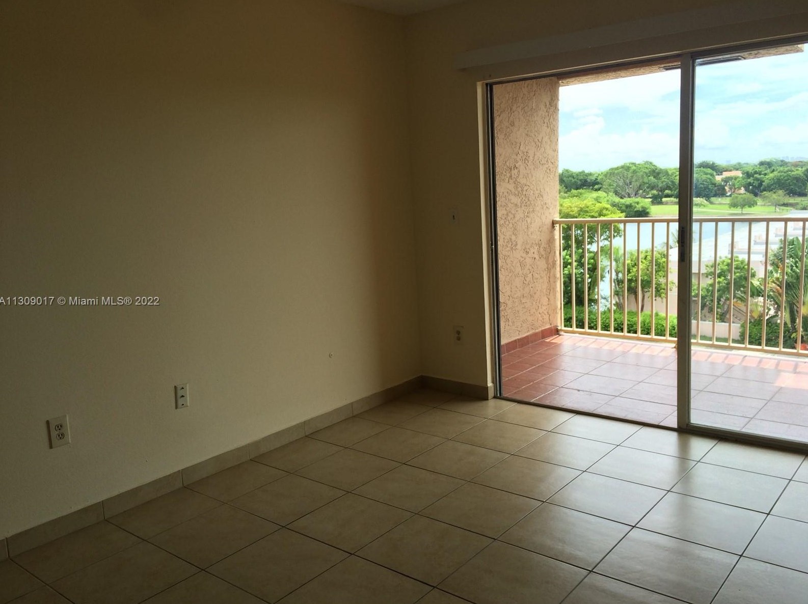 15221 Sw 80th St #609, Miami, FL 33193