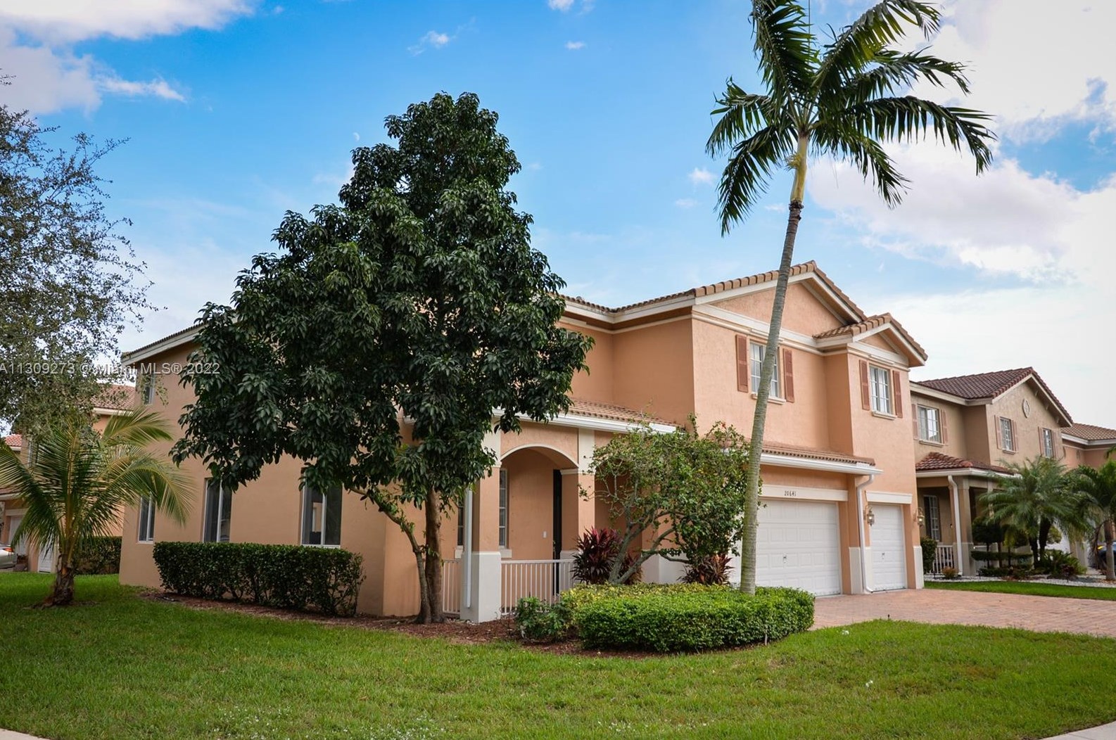 20641 10th Ave, Miami FL  33169-2368 exterior