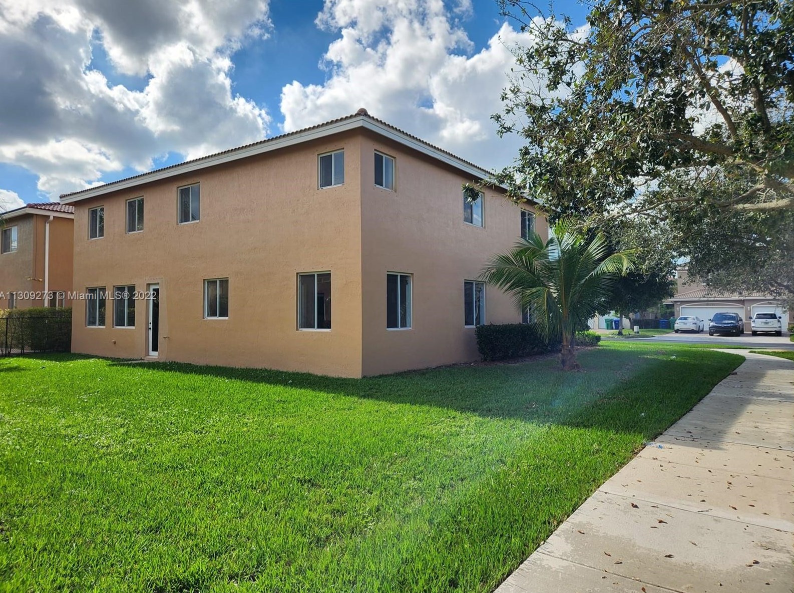 20641 10th Ave, Miami FL  33169-2368 exterior