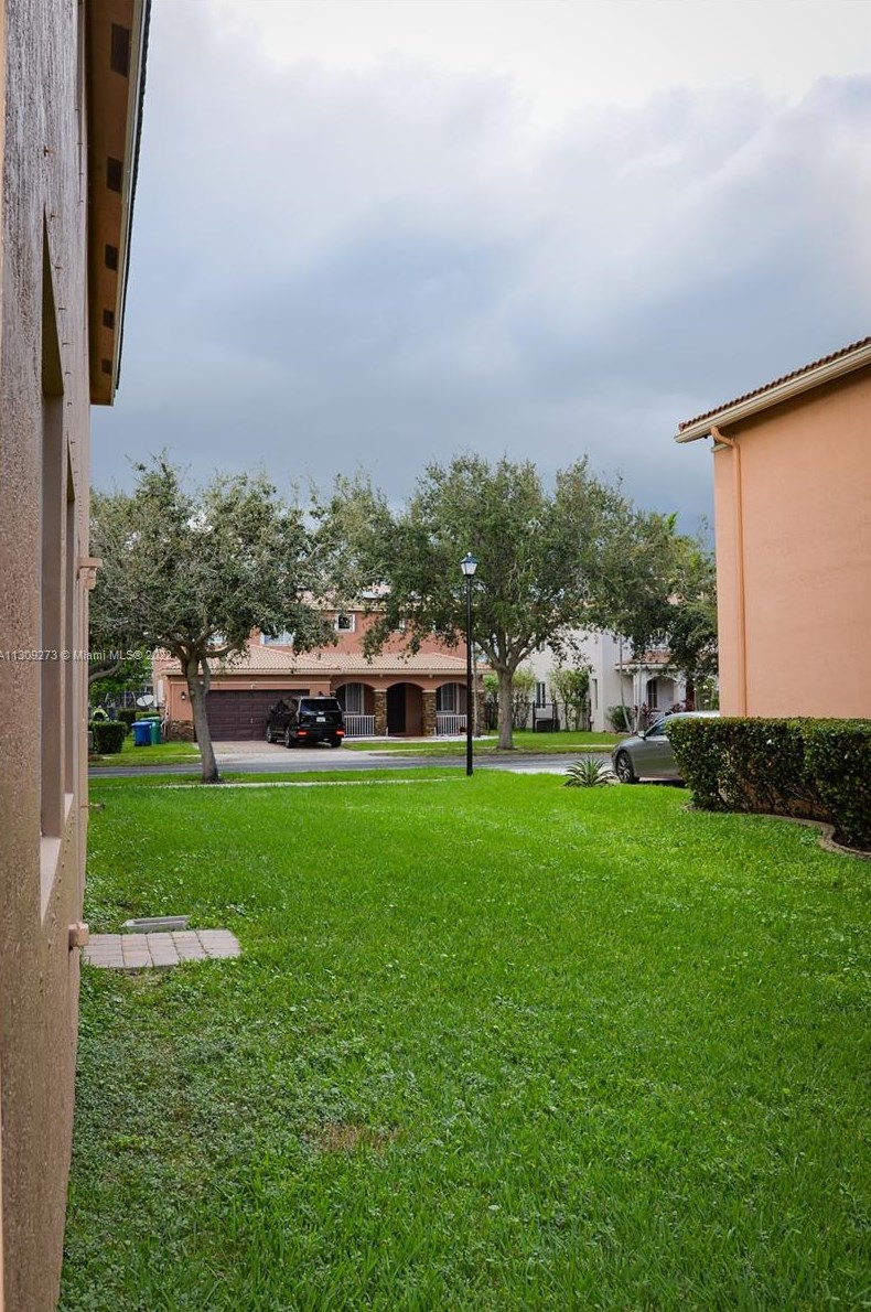 20641 10th Ave, Miami FL  33169-2368 exterior