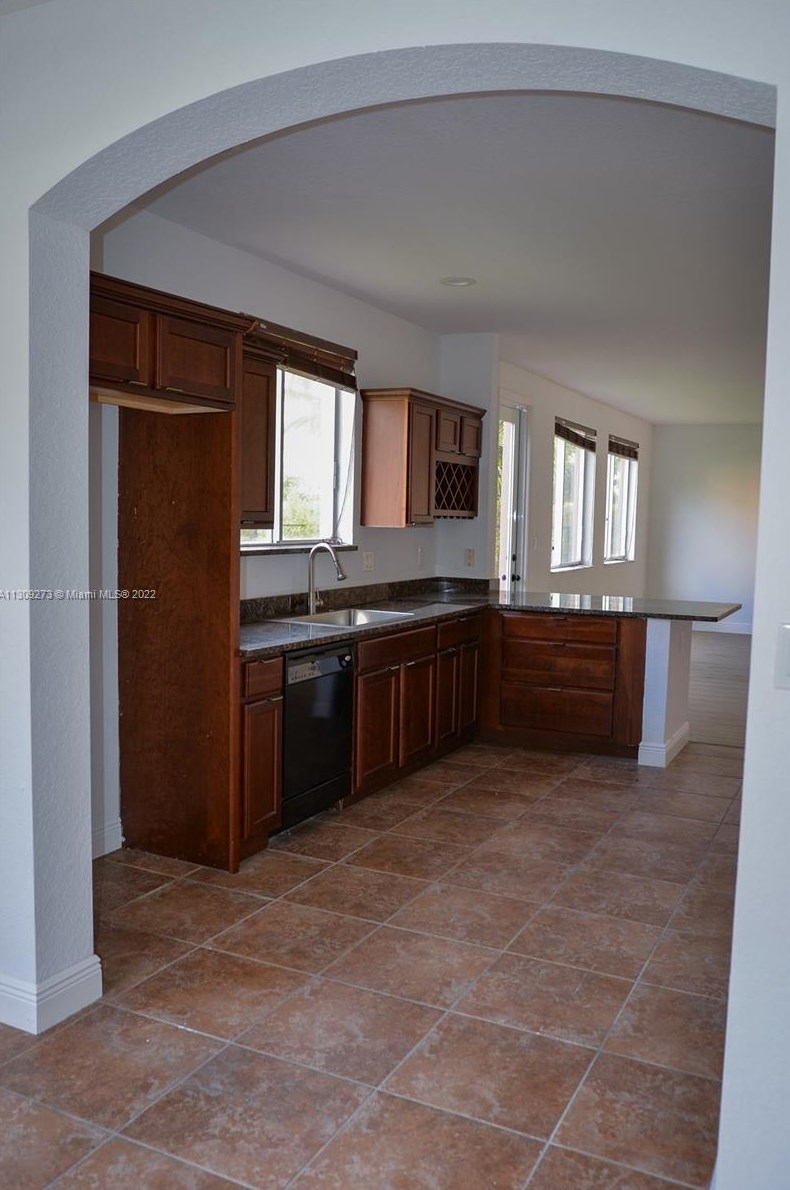 20641 10th Ave, Miami FL  33169-2368 exterior