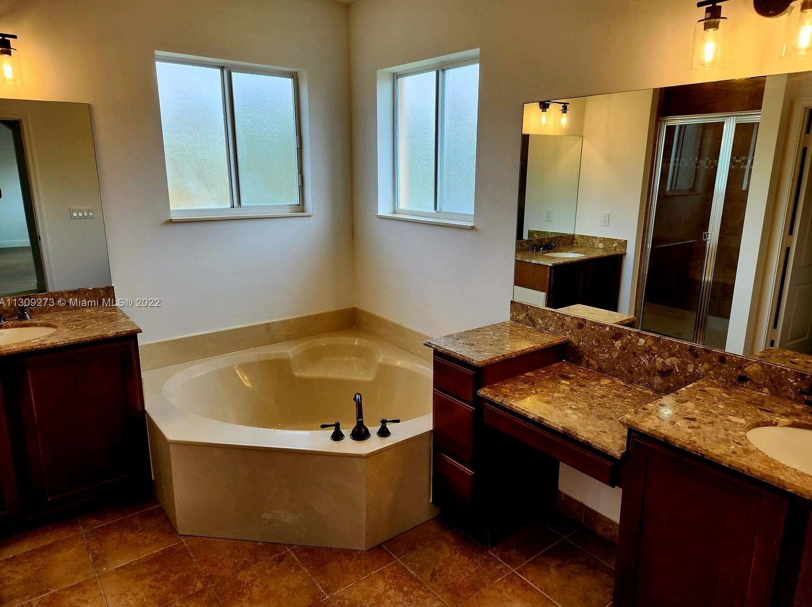 20641 10th Ave, Miami FL  33169-2368 exterior