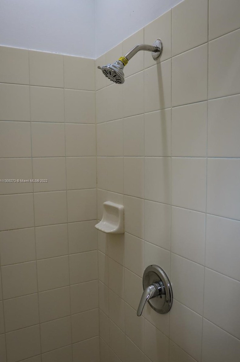 20641 10th Ave, Miami FL  33169-2368 exterior
