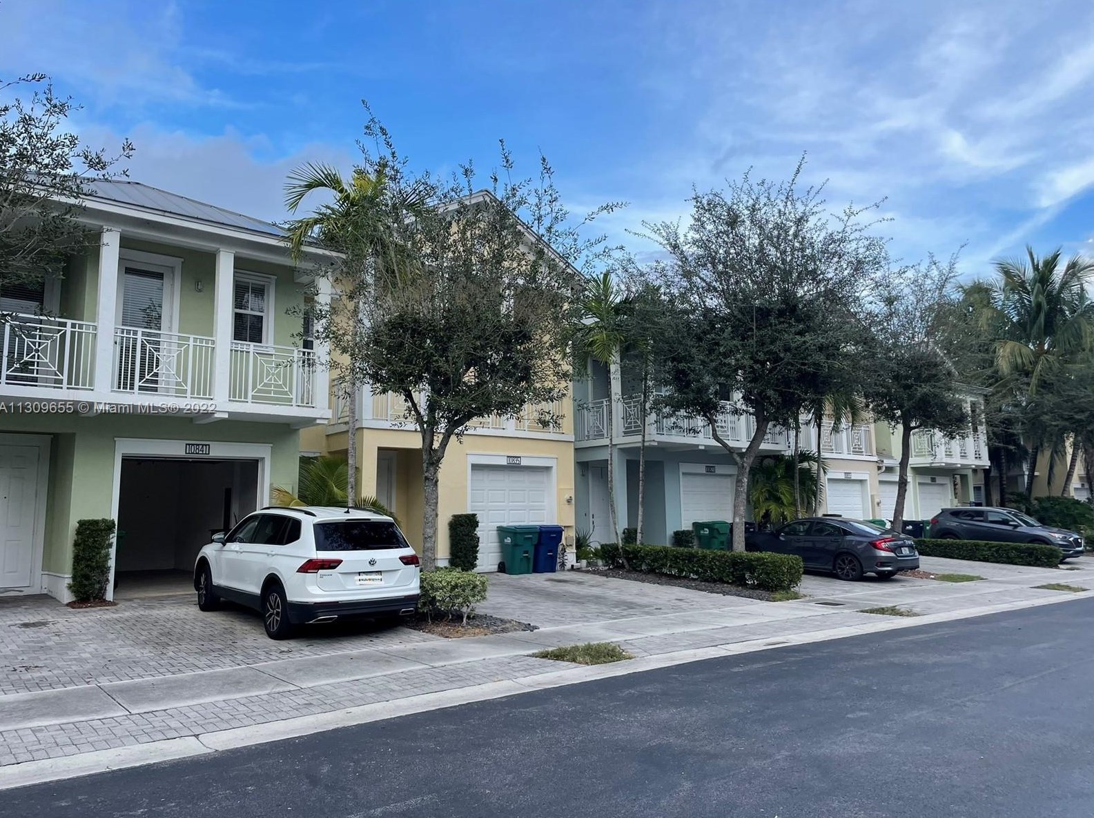 10841 Nw 76th Ln #10841, Miami, FL 33178