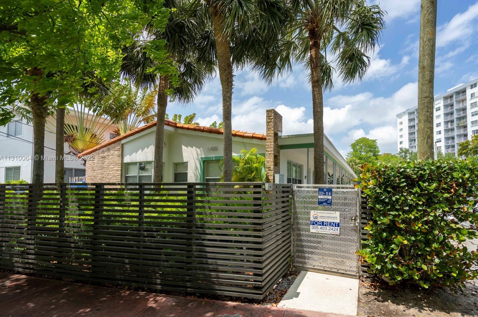 925 Bay Dr #6, Miami, FL 33141