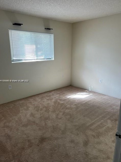 305 E Palm Cir E #305, Hollywood, FL 33025