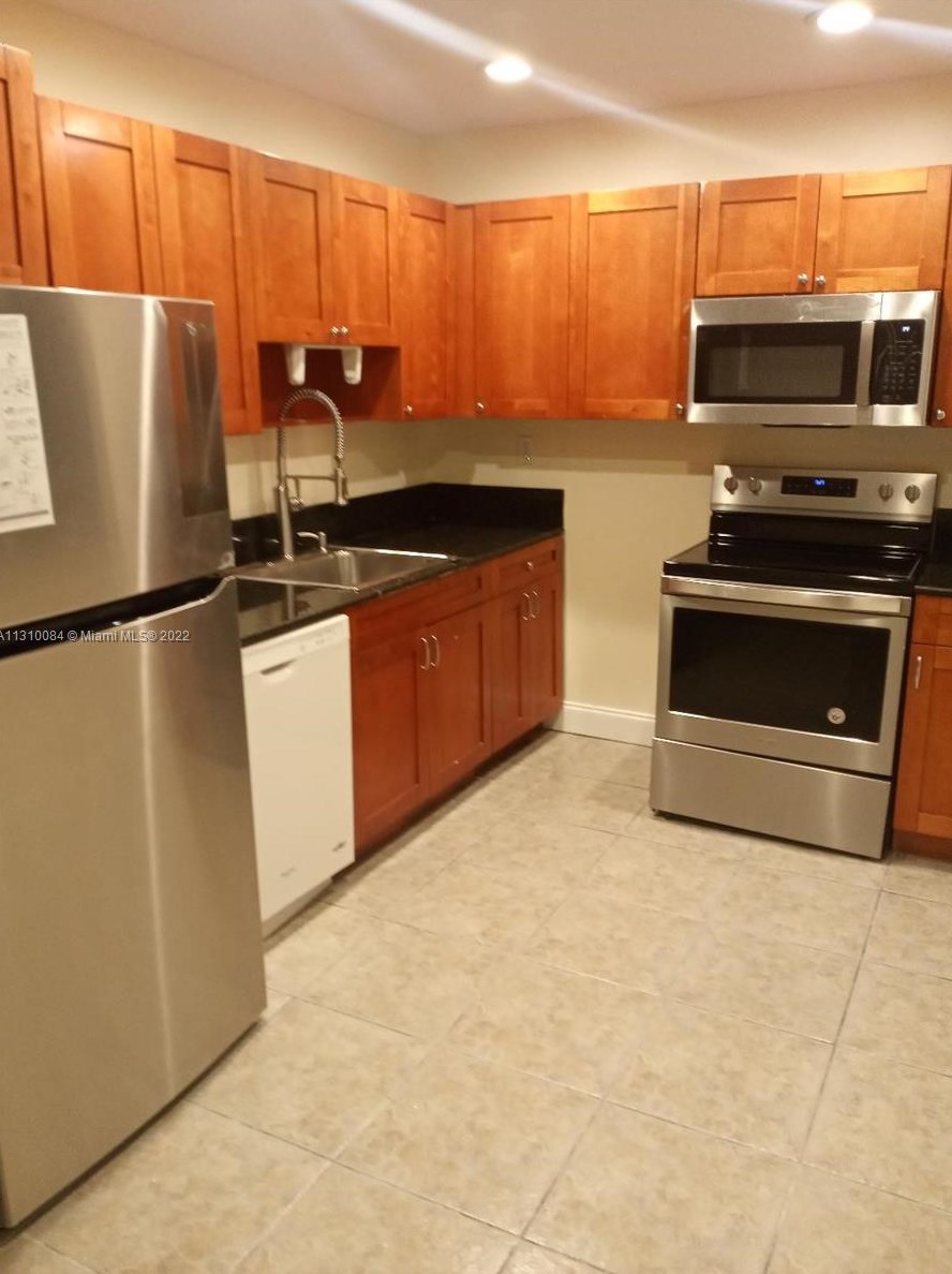 813 Se 4th St #1, Boynton Beach, FL 33435