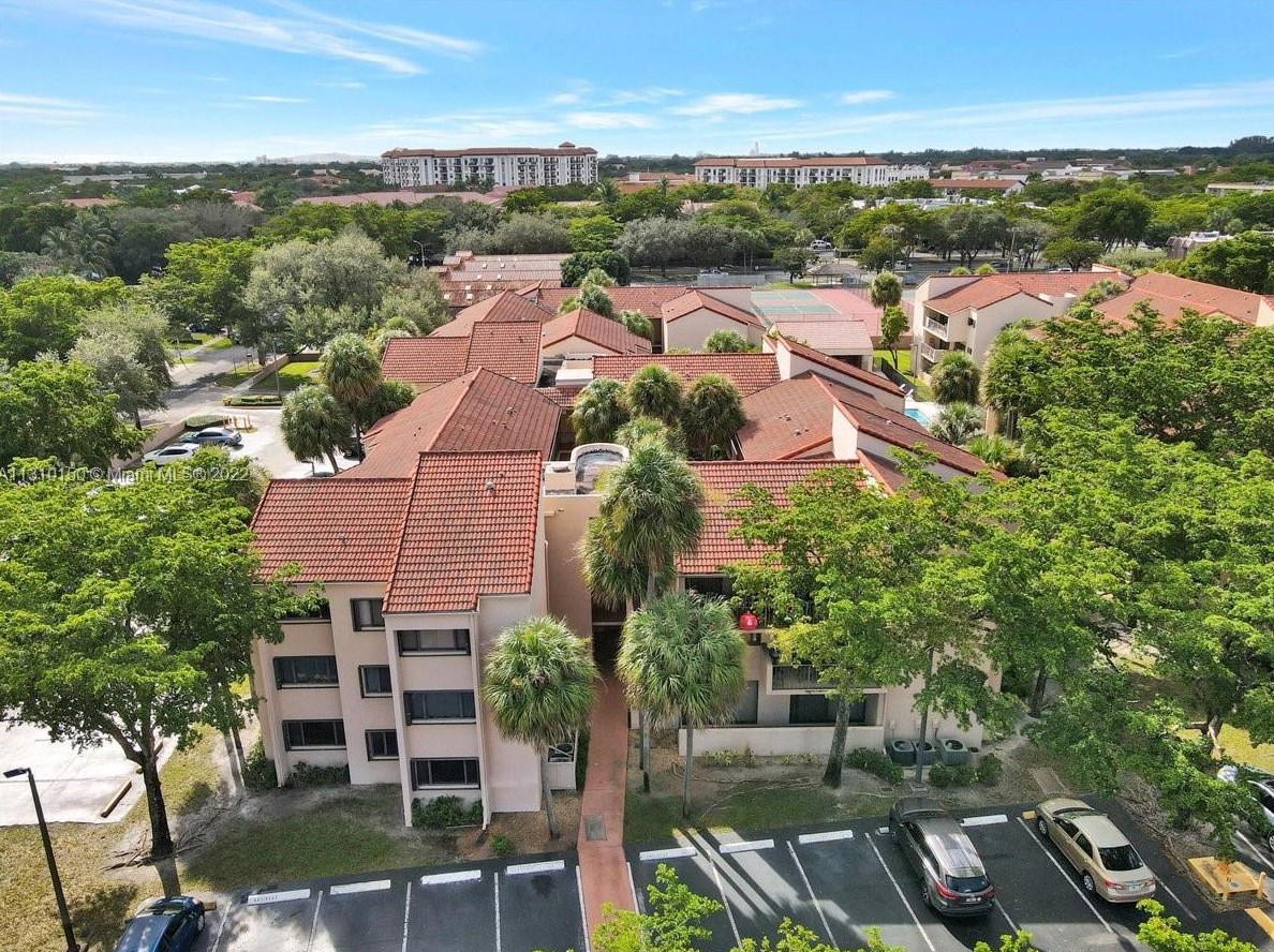 6305 Gage Pl #304a, Hialeah, FL 33014