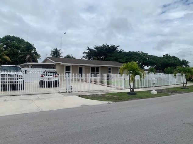 4203 201st Ter, Miami, FL 33055-1313