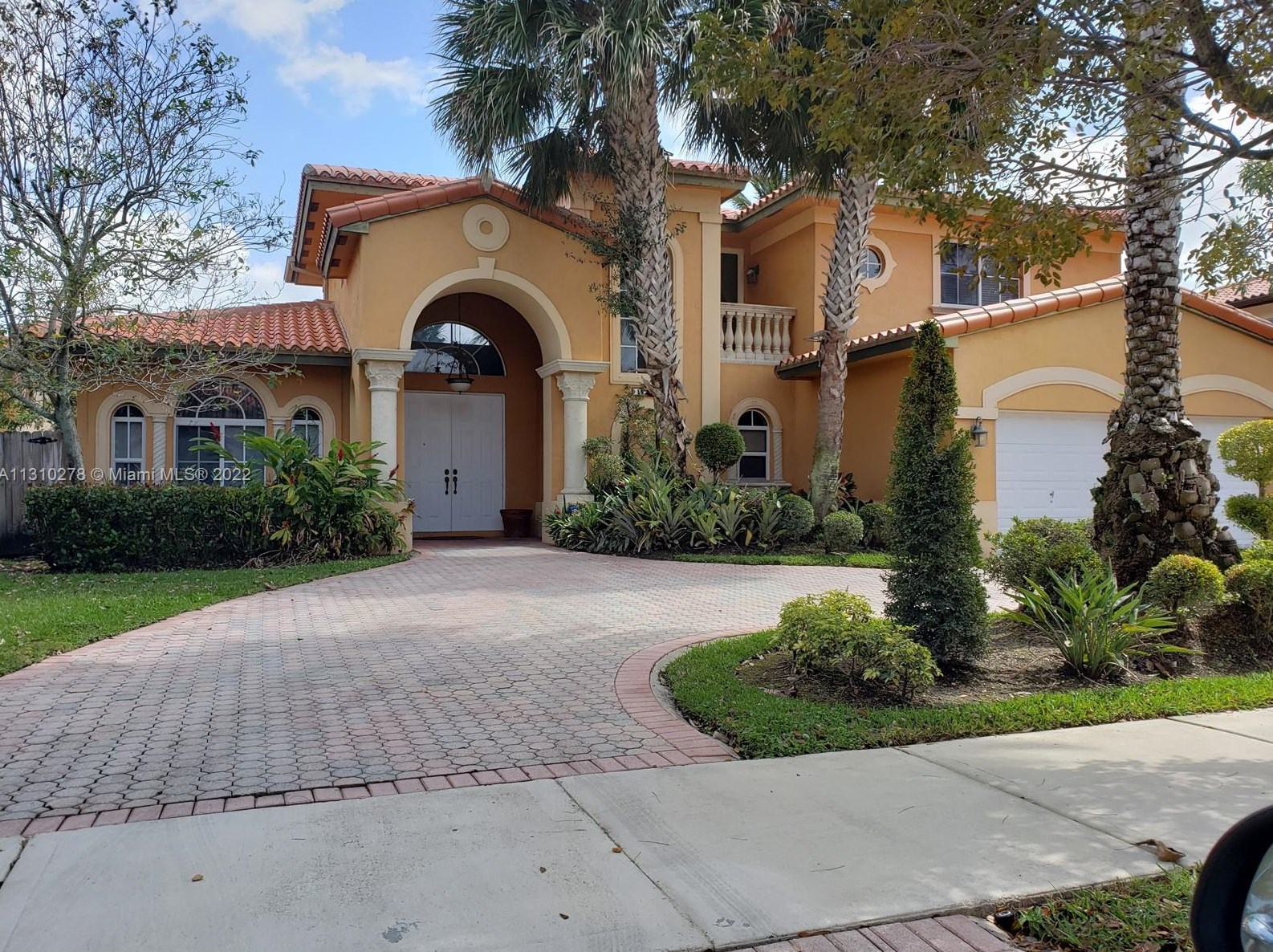16105 Nw 81st Ct, Hialeah, FL 33016