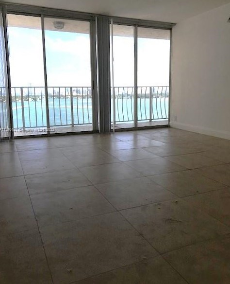 7601 E Treasure Dr #1909, Miami, FL 33141
