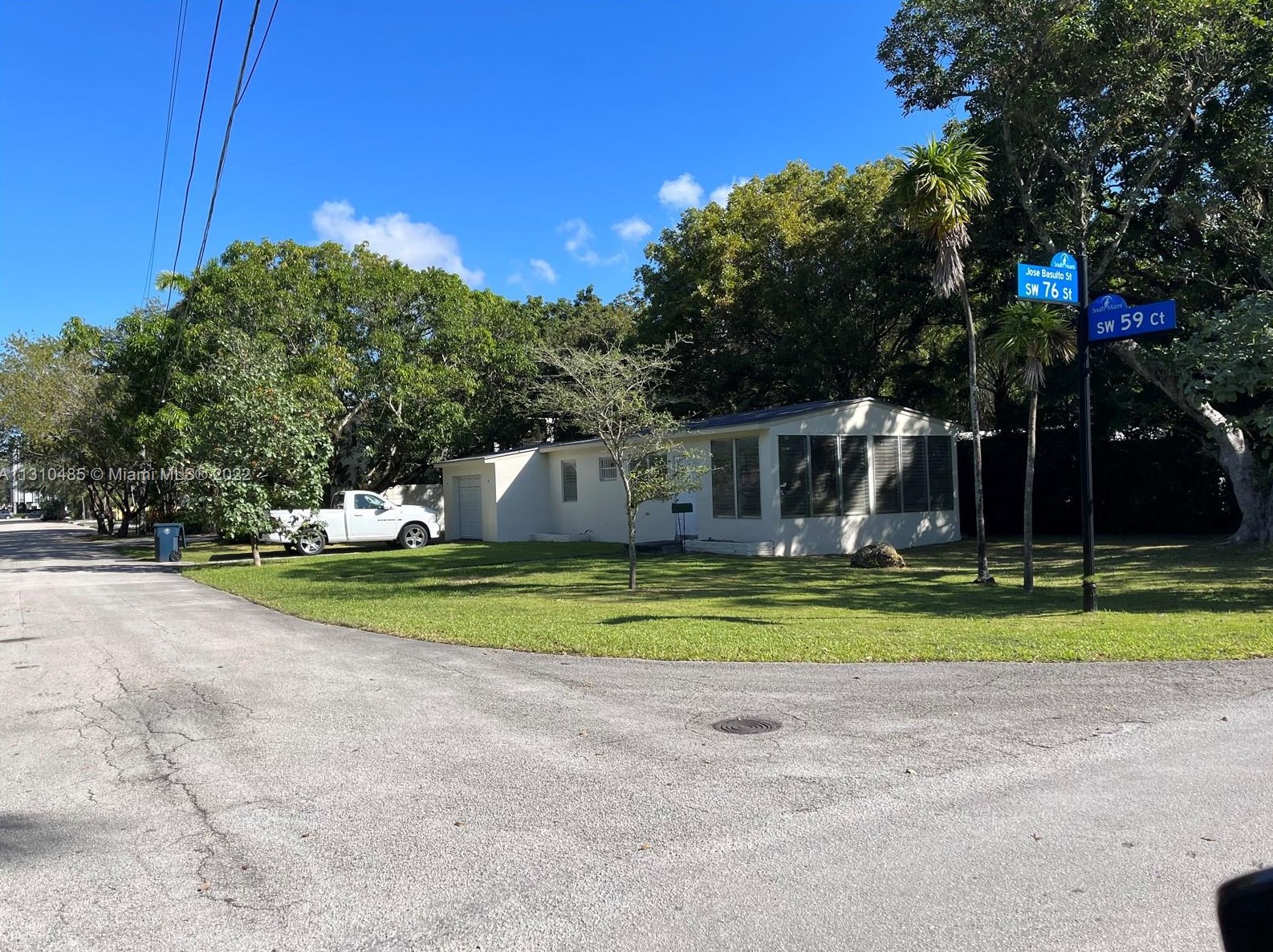 5909 76th St, Miami, FL 33143-5155