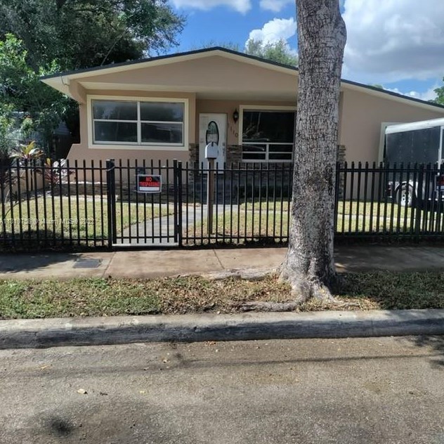 1110 Nw 50th St #1, Miami, FL 33127