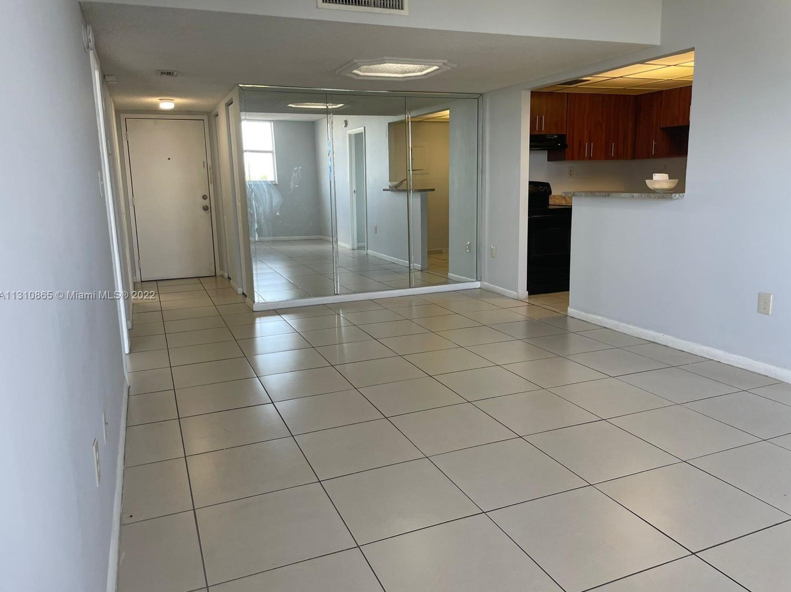 4675 W 18th Ct #406, Hialeah, FL 33012