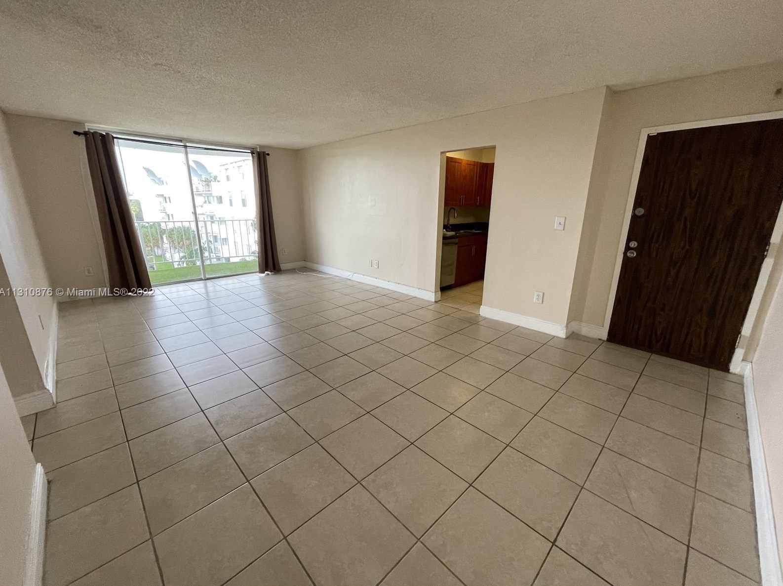 484 Nw 165th St Rd #a-515, Miami, FL 33169