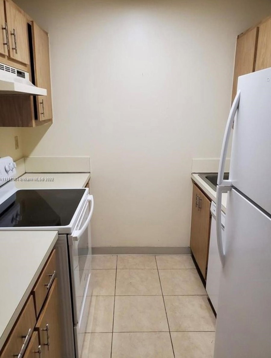 5995 Washington St #236, Hollywood, FL 33023