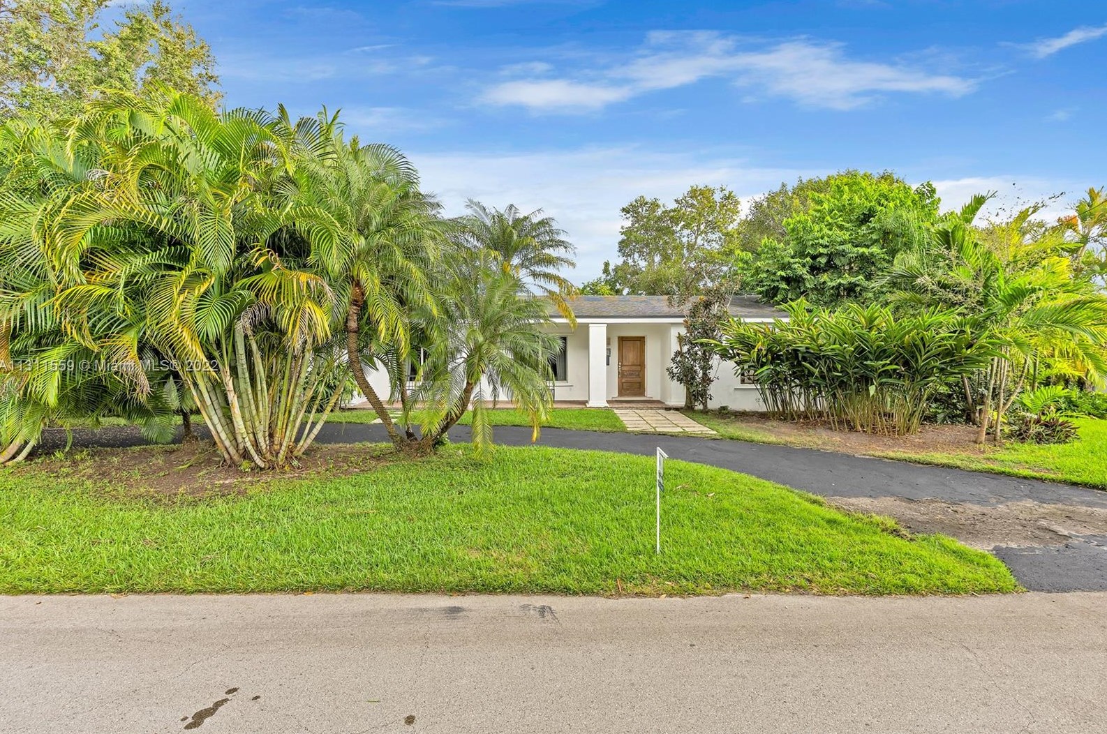 17021 87th Ct, Miami, FL 33157-4638