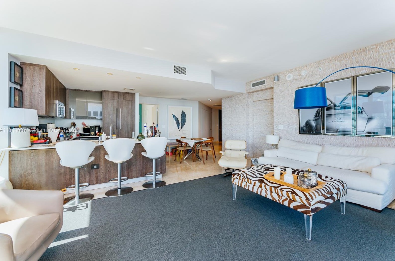 68 Se 6th St #2601, Miami, FL 33131