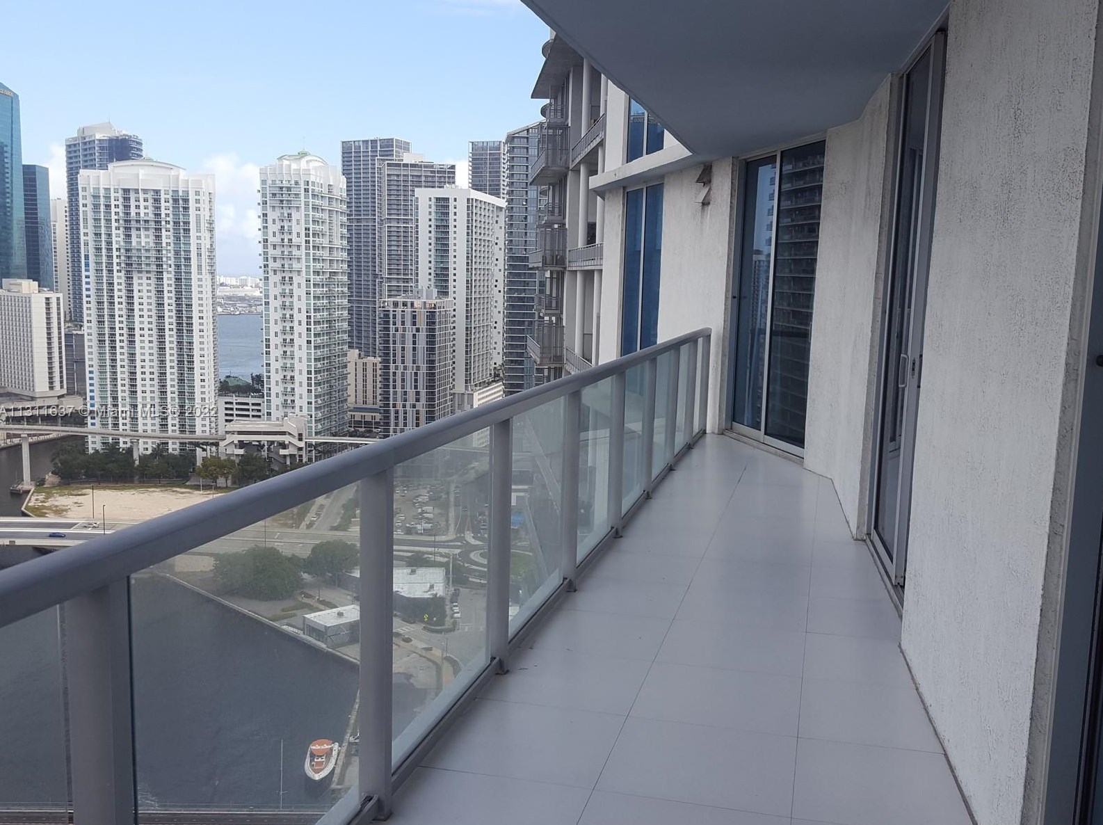 185 Sw 7th St Apt 3009, Miami, FL 33130