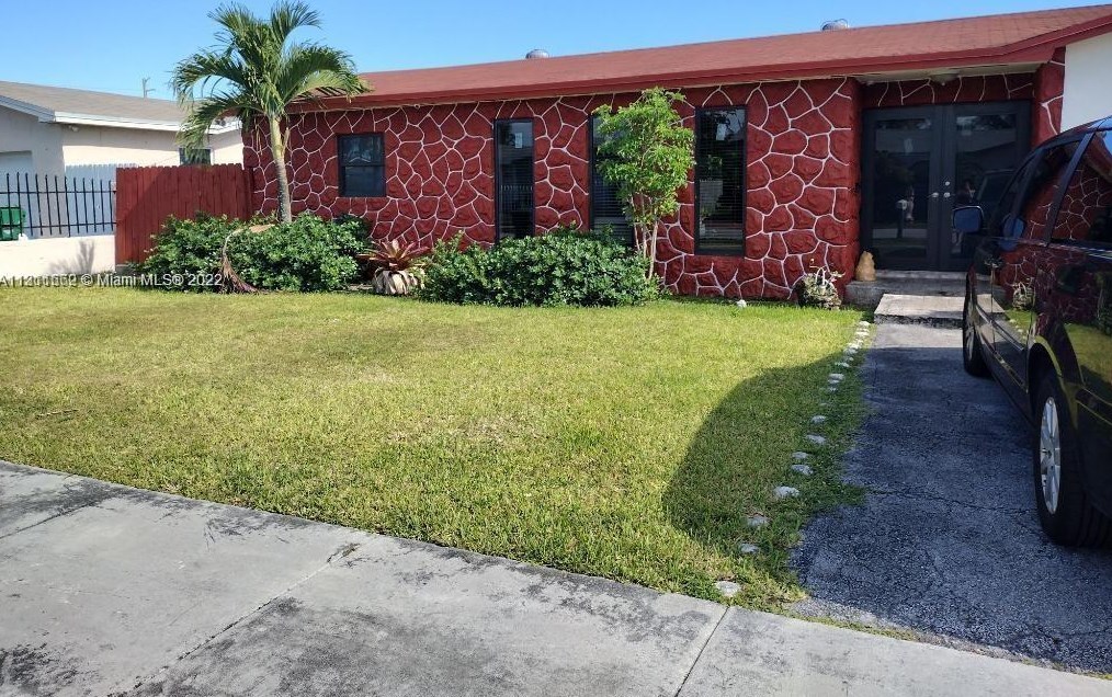 10744 174th Ter, Miami, FL 33157-4164