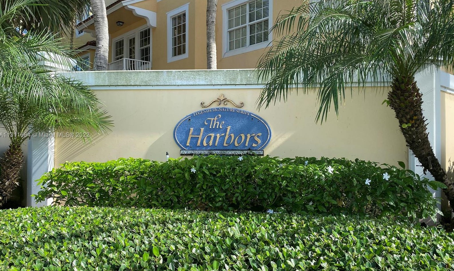 102 Harbors Way, Boynton Beach, FL 33435