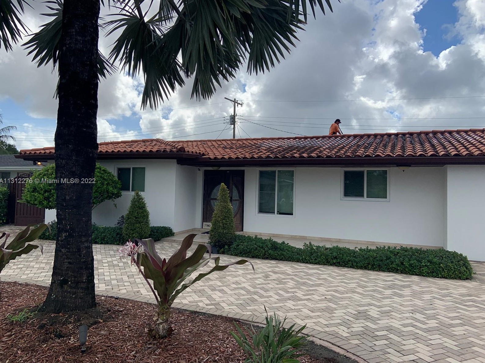 7780 Sw 28th St, Miami, FL 33155