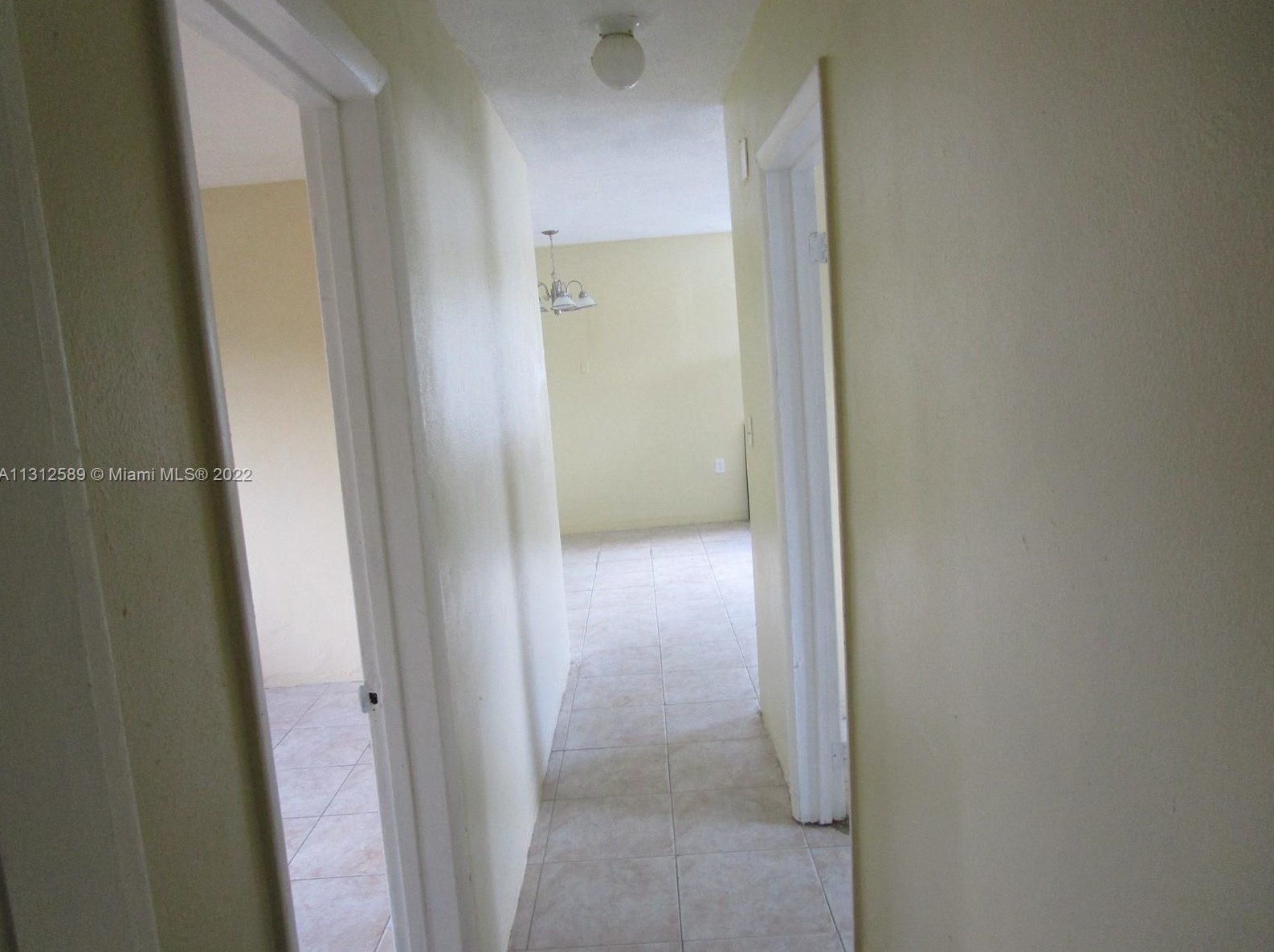 450 168th Ter, Miami FL  33162-3962 exterior