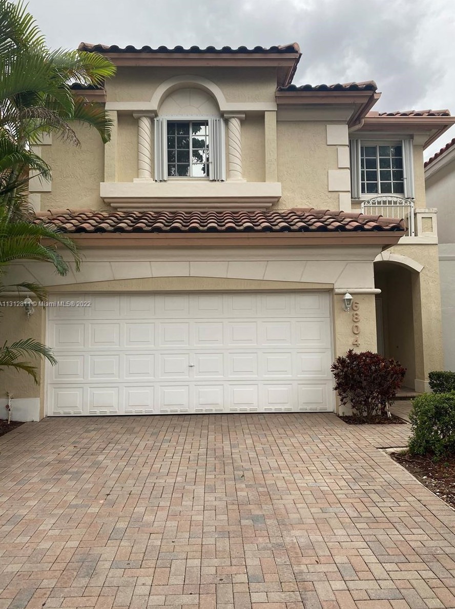 6804 109th Ave, Miami, FL 33178-3732