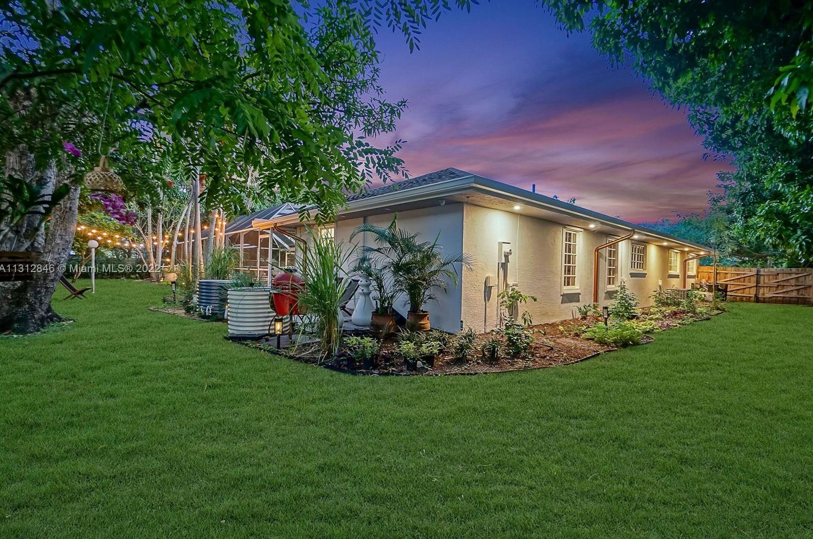 8201 162nd St, Miami FL  33157-3628 exterior