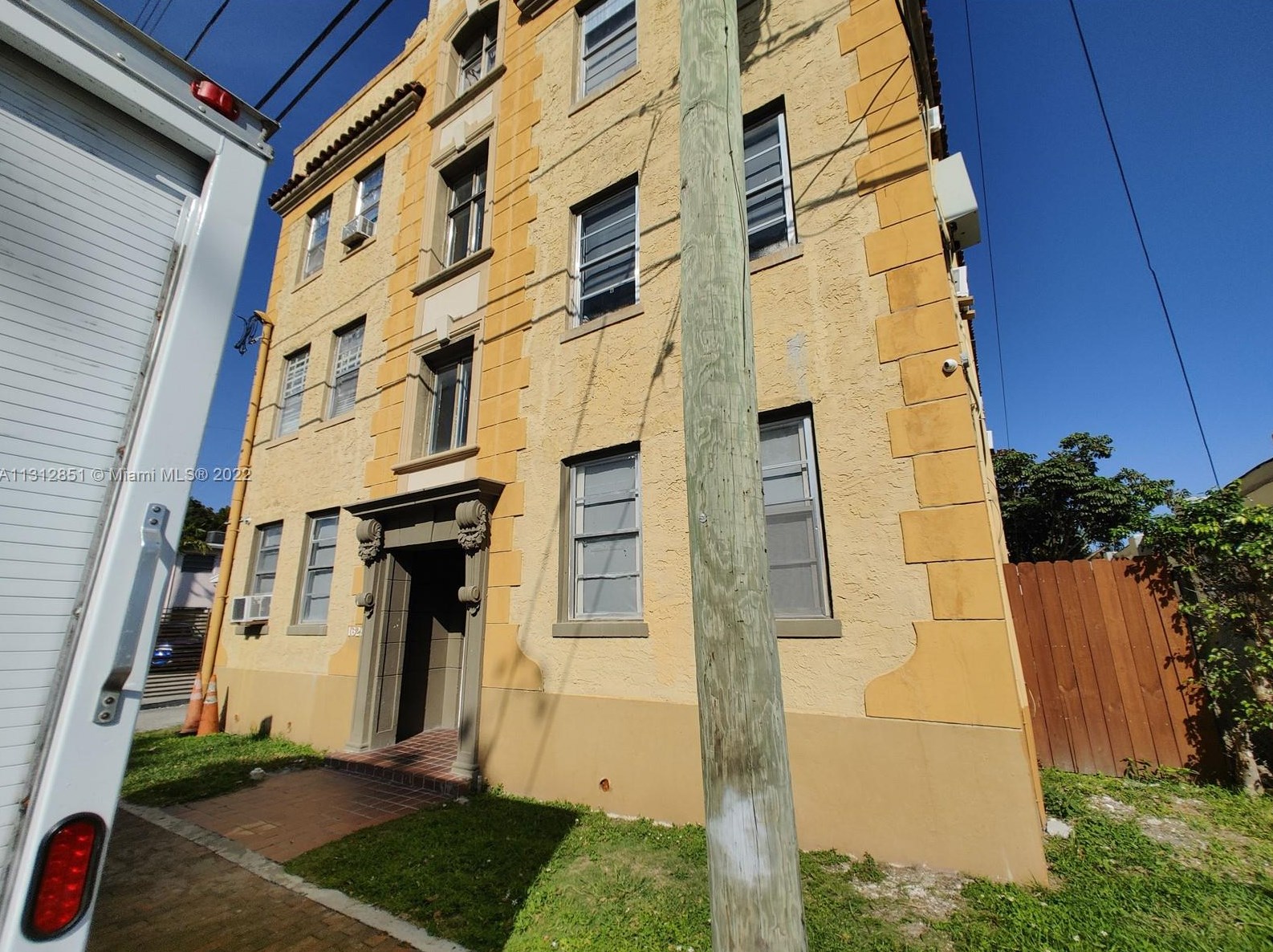 1629 Sw 6th St #4, Miami, FL 33135