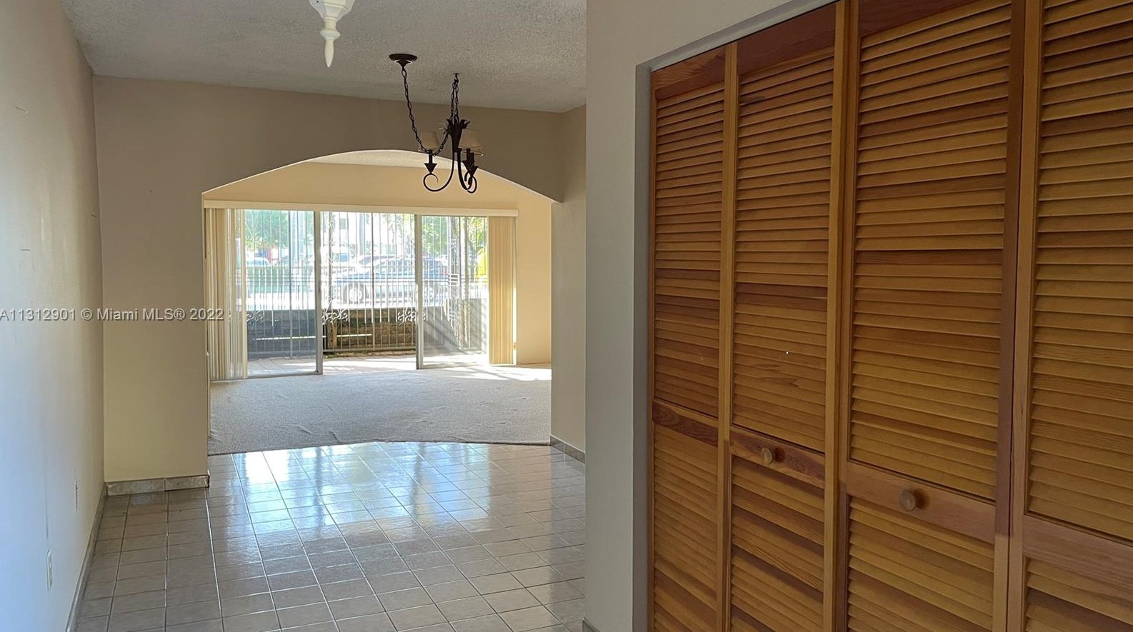 10 87th Ave, Miami, FL 33172-4502