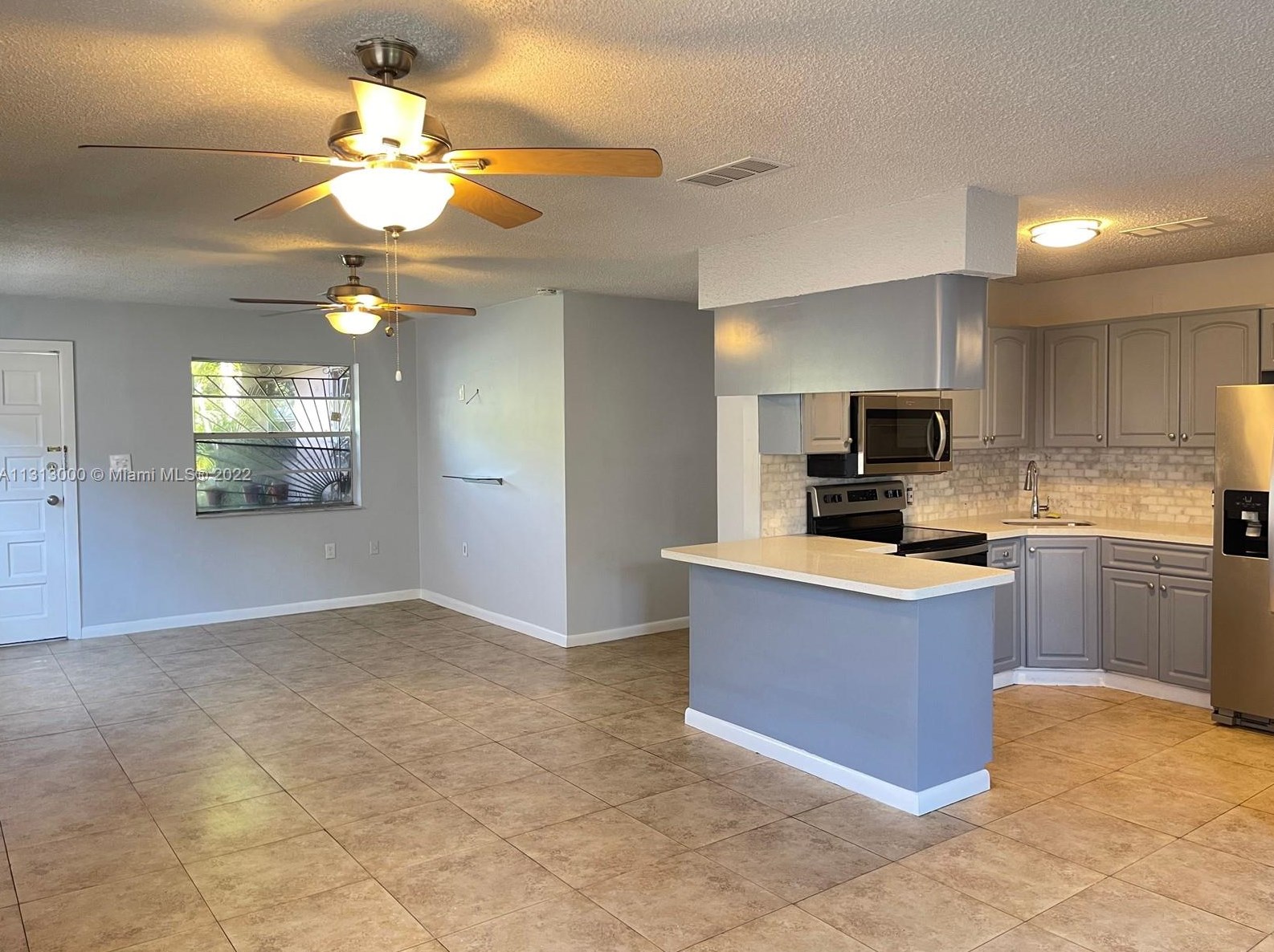 1074 Nw 27th St #1076, Miami, FL 33127