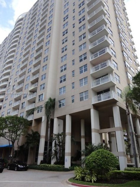 770 Claughton Island Dr #2006, Miami, FL 33131