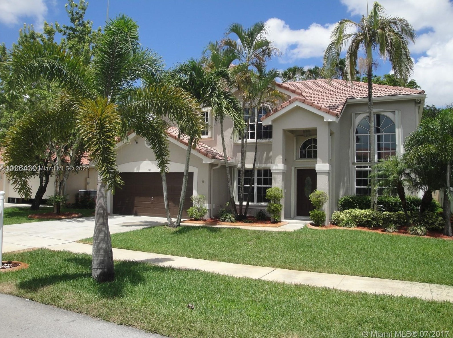 561 Sw 178th Way, Hollywood, FL 33029