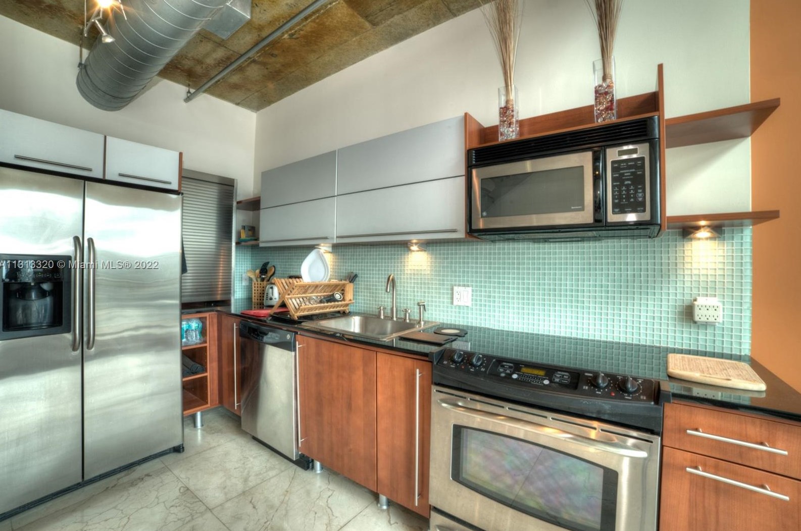 690 Sw 1st Ct Apt 2706, Miami, FL 33130
