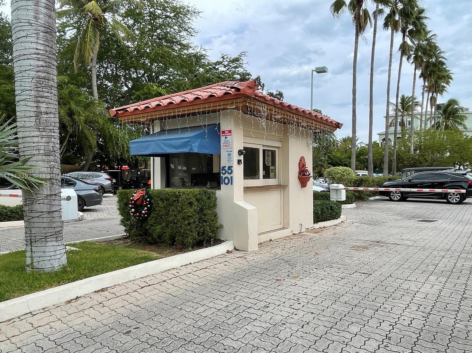 101 Ocean Lane Dr #4016, Miami, FL 33149