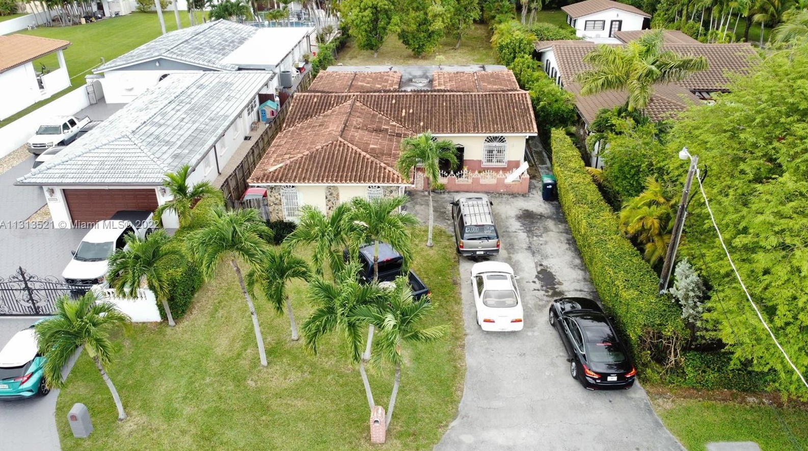 2630 115th Ave, Miami, FL 33165-2127