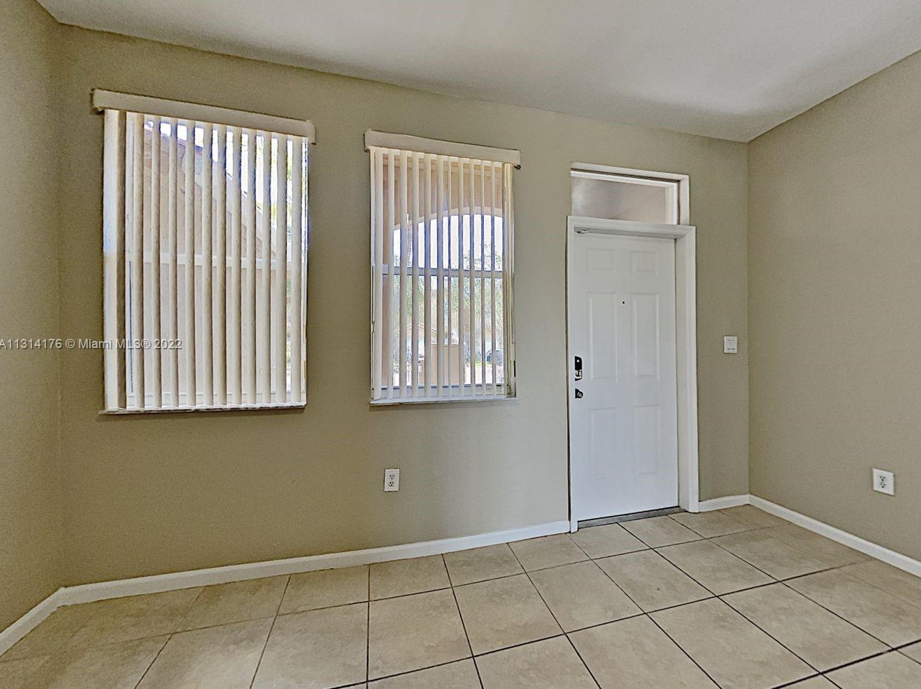 6356 Sw 165th Pl, Miami, FL 33193