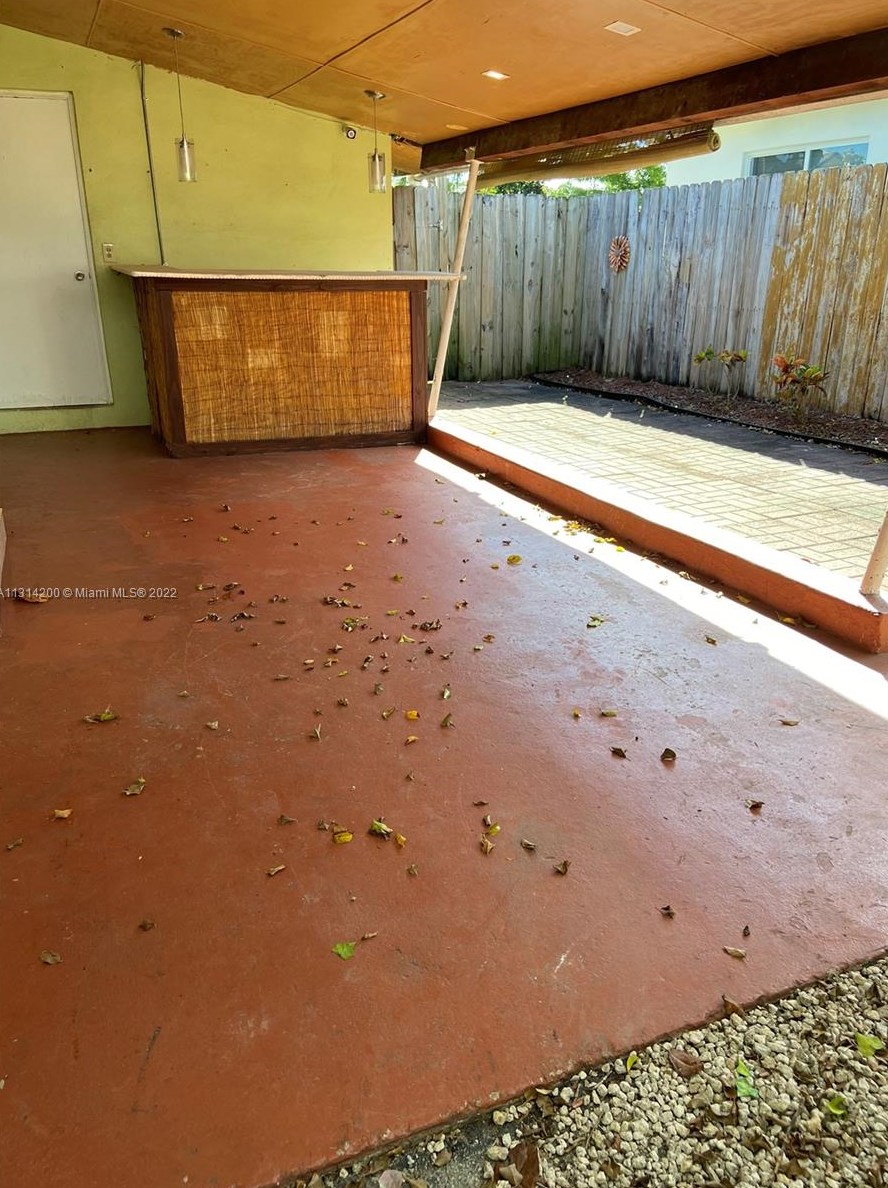 7050 Sw 19th Ter, Miami, FL 33155