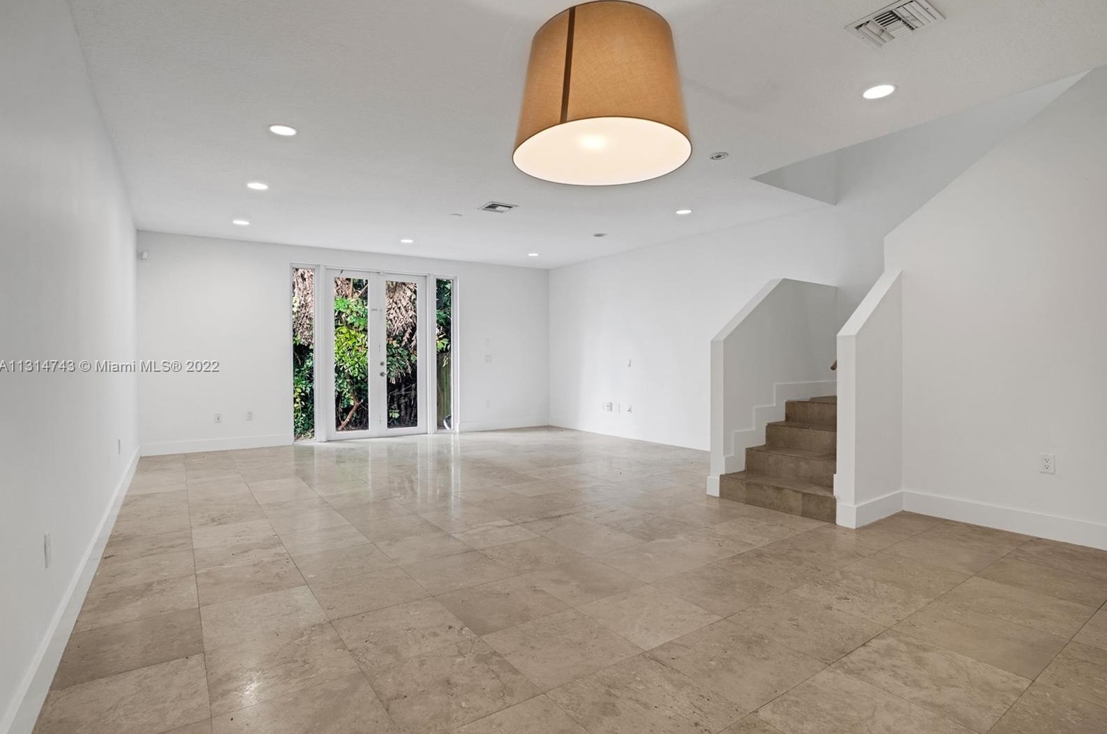 3384 Day Ave, Miami FL 33133-4902 exterior