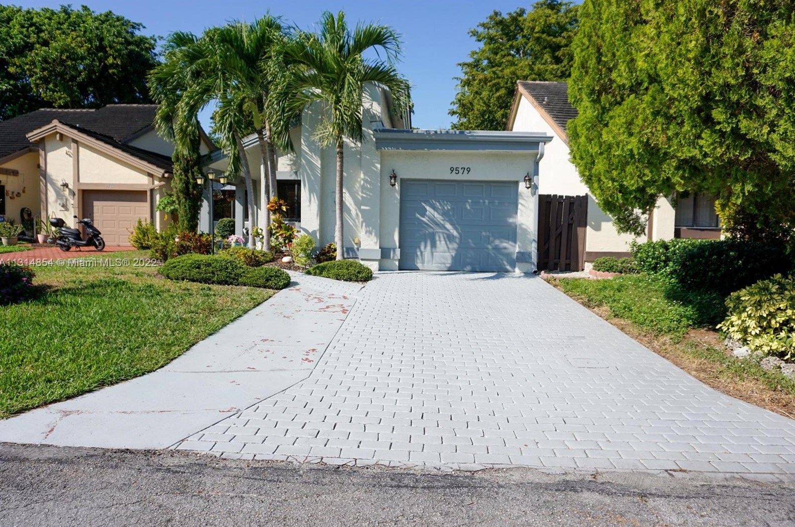 9579 148th Avenue Cir, Miami, FL 33196-1603